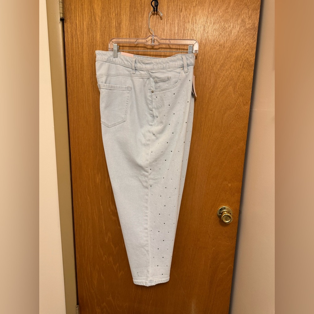 Size 16 Lane Bryant rhinestone embellished capris light wash new with tags